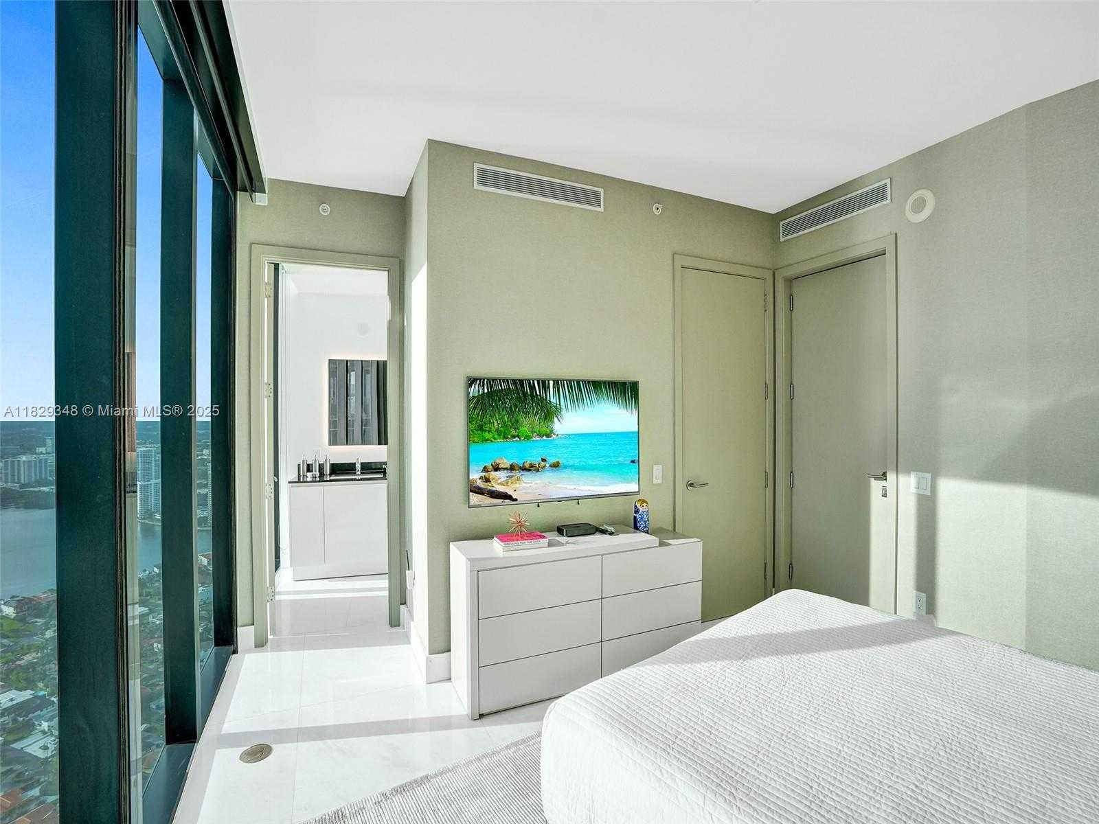 Small Image of 18555 COLLINS AVE #4403, Sunny Isles Beach Number 64
