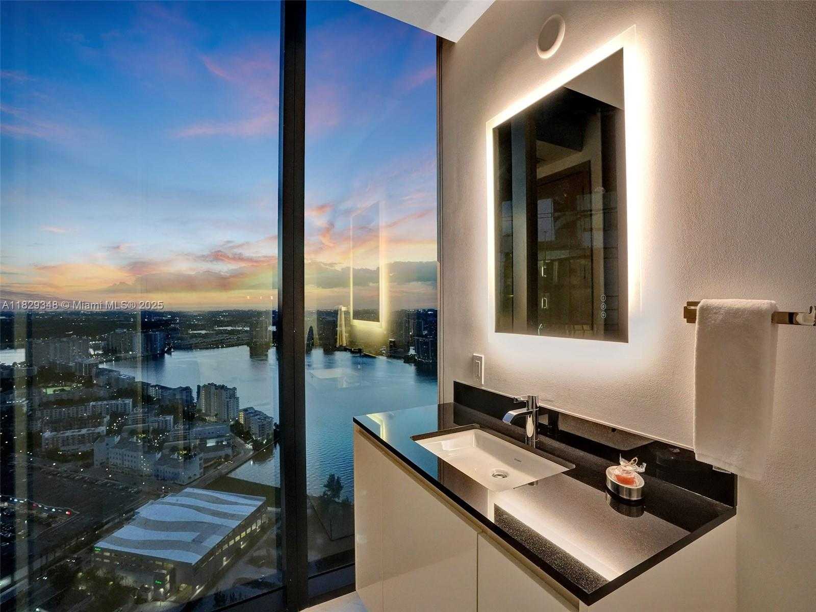 Small Image of 18555 COLLINS AVE #4403, Sunny Isles Beach Number 84