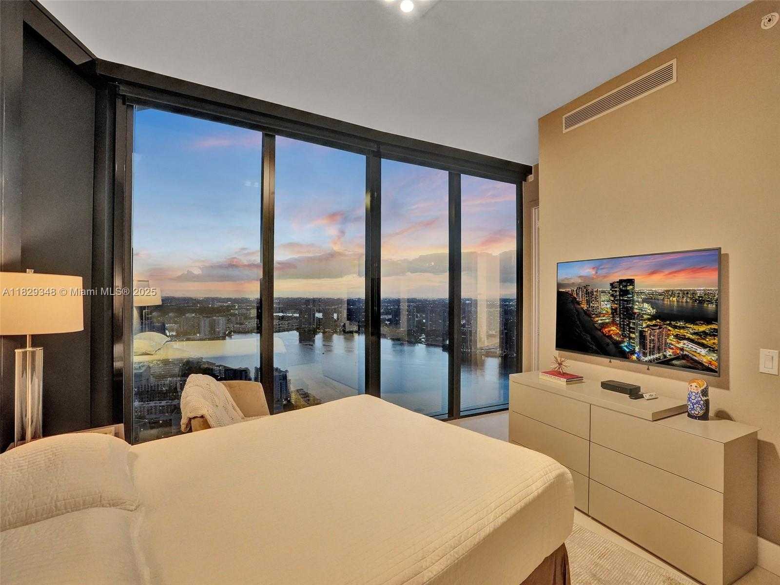 Small Image of 18555 COLLINS AVE #4403, Sunny Isles Beach Number 85