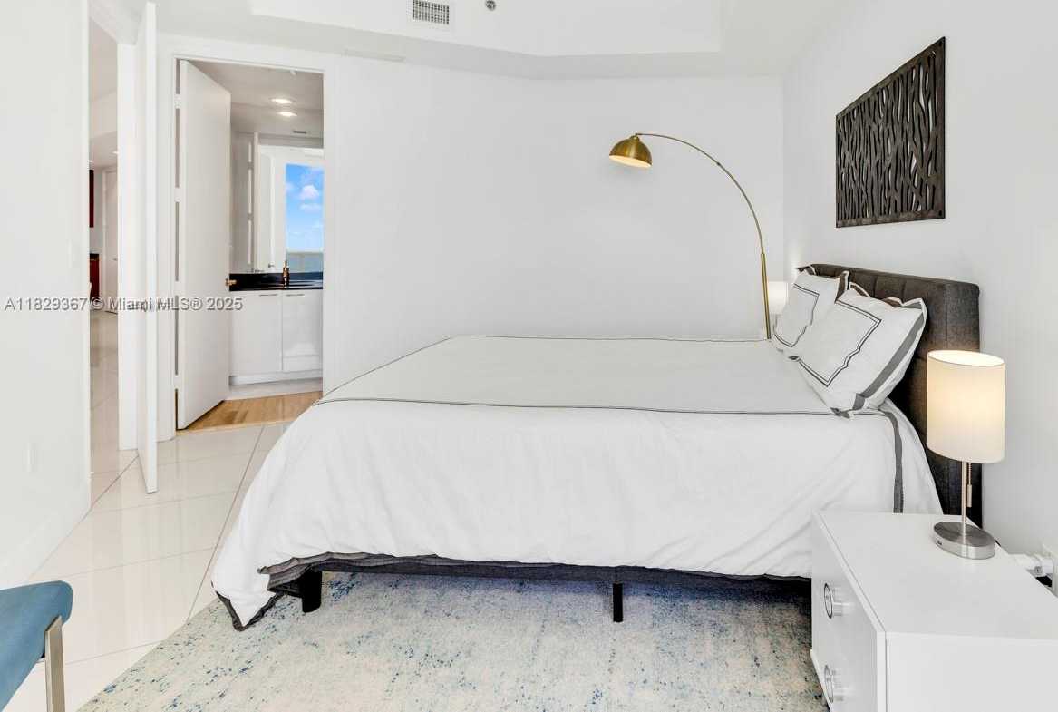 Small Image of 16001 COLLINS AVE #1903, Sunny Isles Beach Number 25