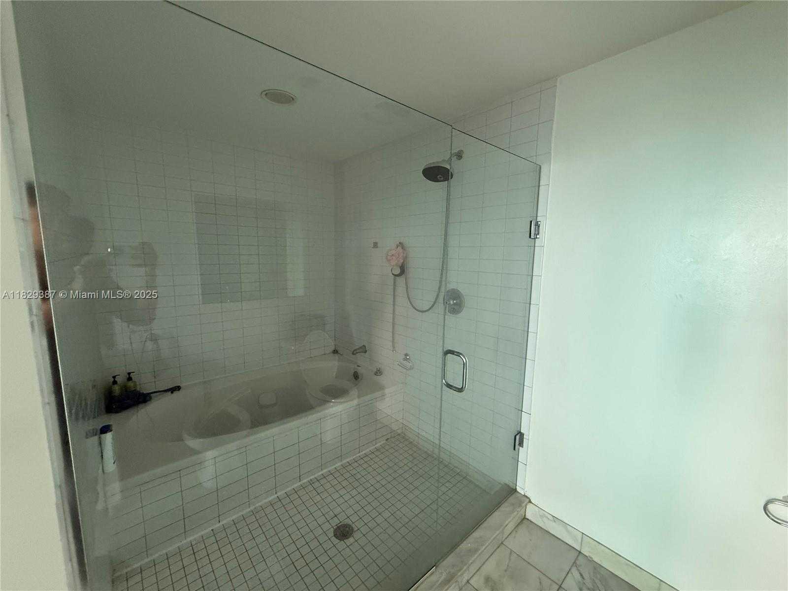 Small Image of 888 BISCAYNE BLVD #2201, Miami Number 17