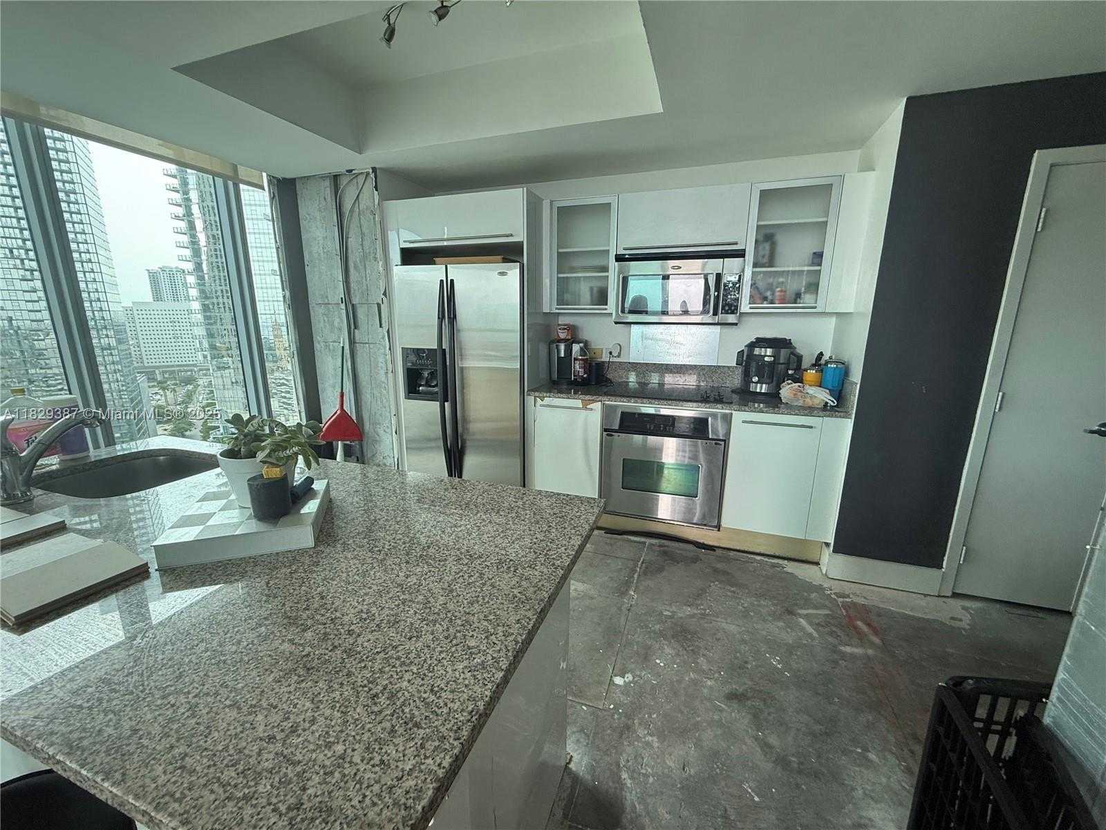 Small Image of 888 BISCAYNE BLVD #2201, Miami Number 19