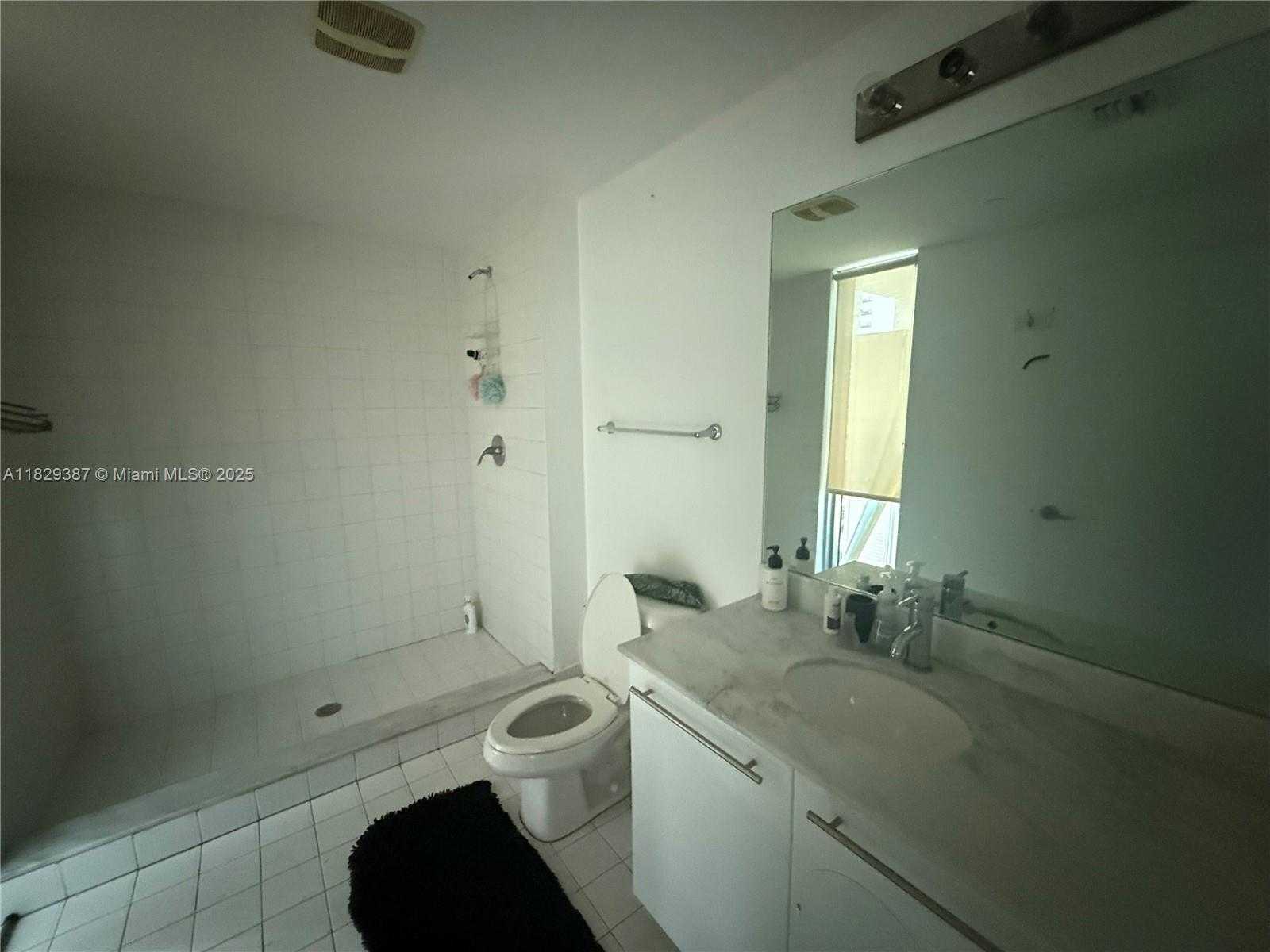 Small Image of 888 BISCAYNE BLVD #2201, Miami Number 21