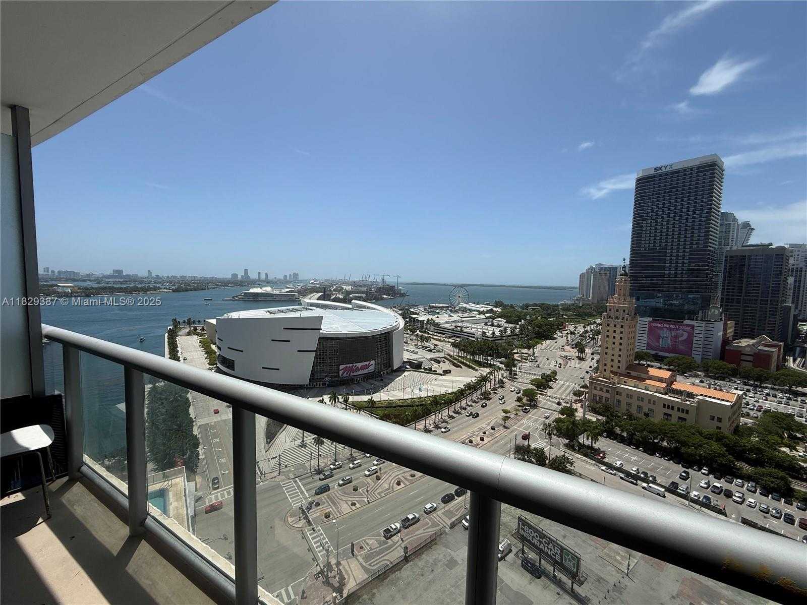 Small Image of 888 BISCAYNE BLVD #2201, Miami Number 3