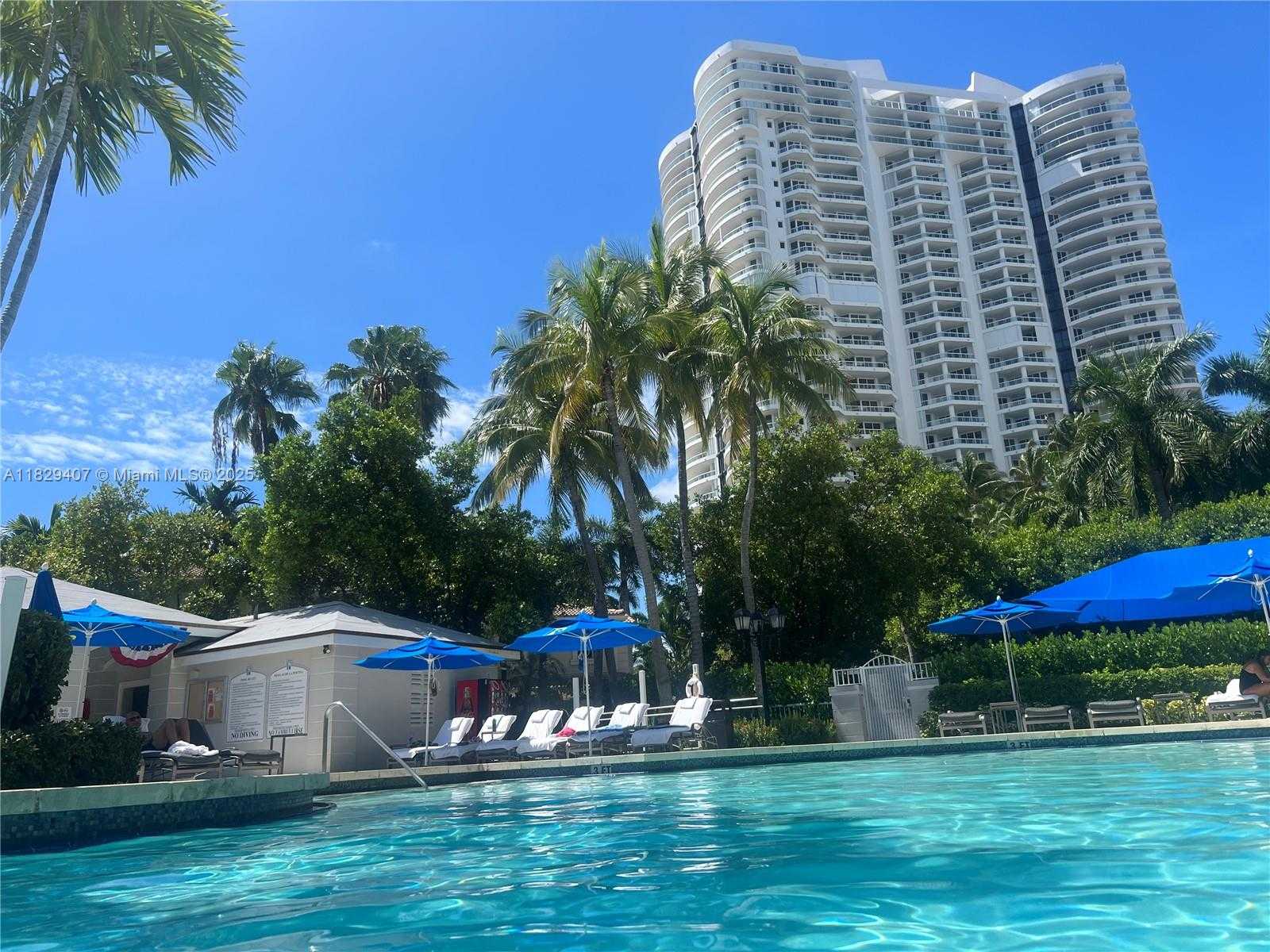 Small Image of 21050 POINT PL #702, Aventura Number 37