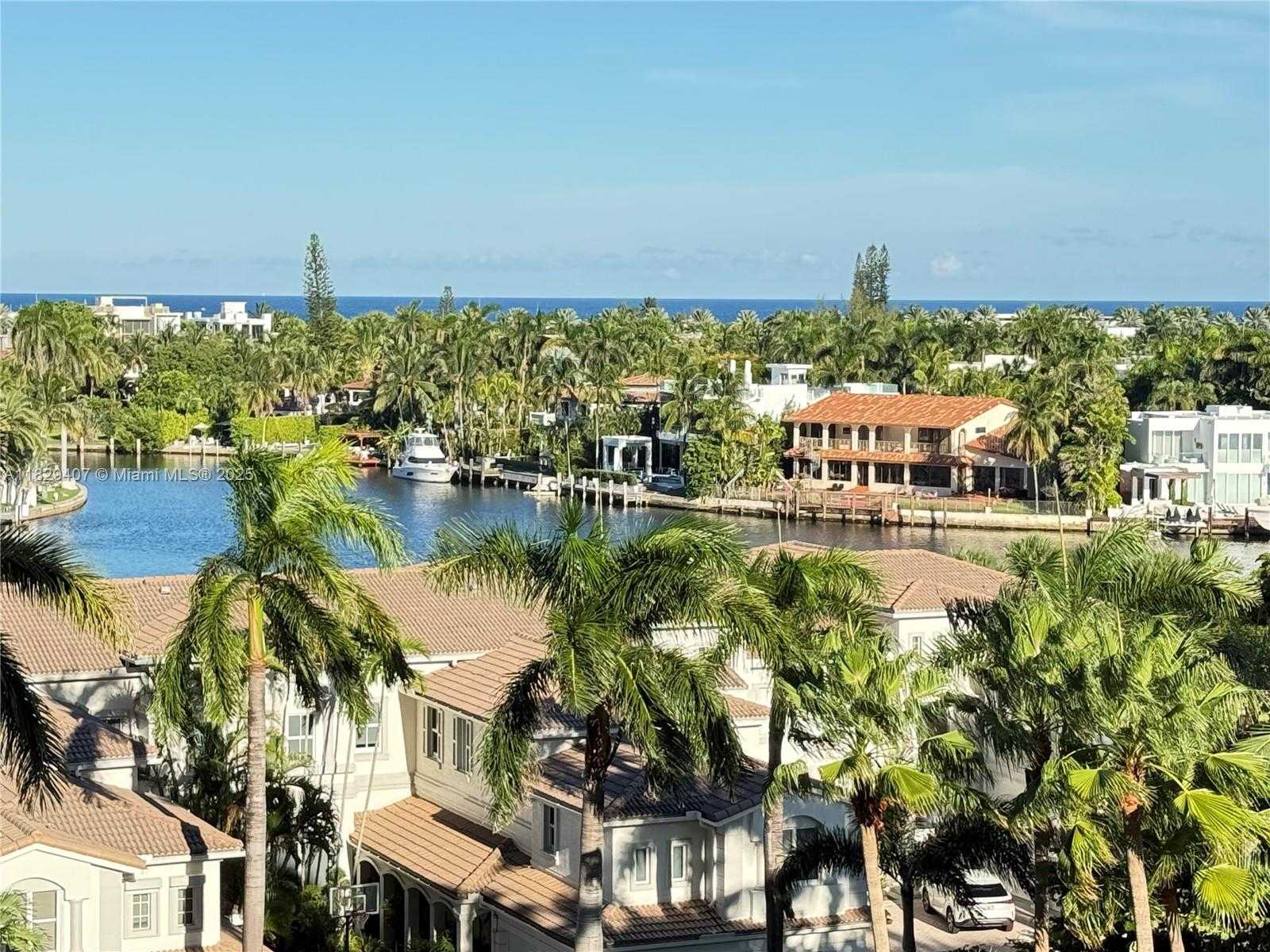 Small Image of 21050 POINT PL #702, Aventura Number 39