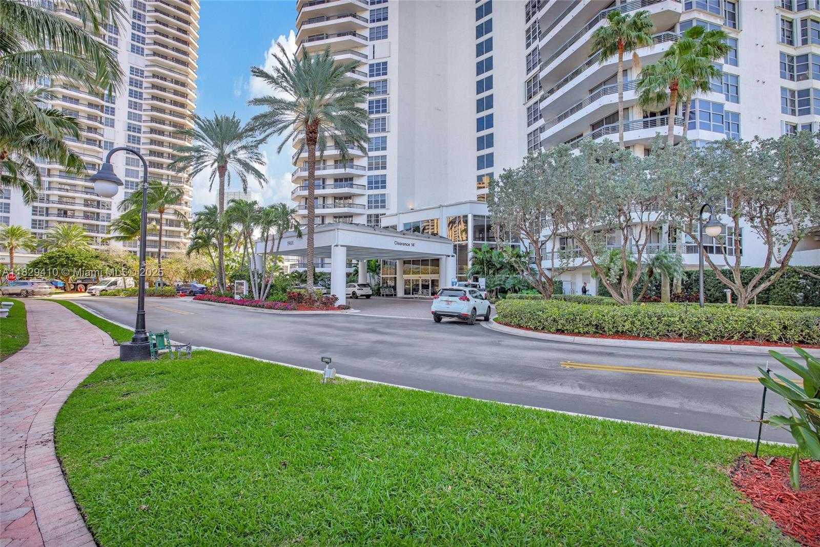 Small Image of 19101 NORTH EAST 36TH CT #3101, Aventura Number 49