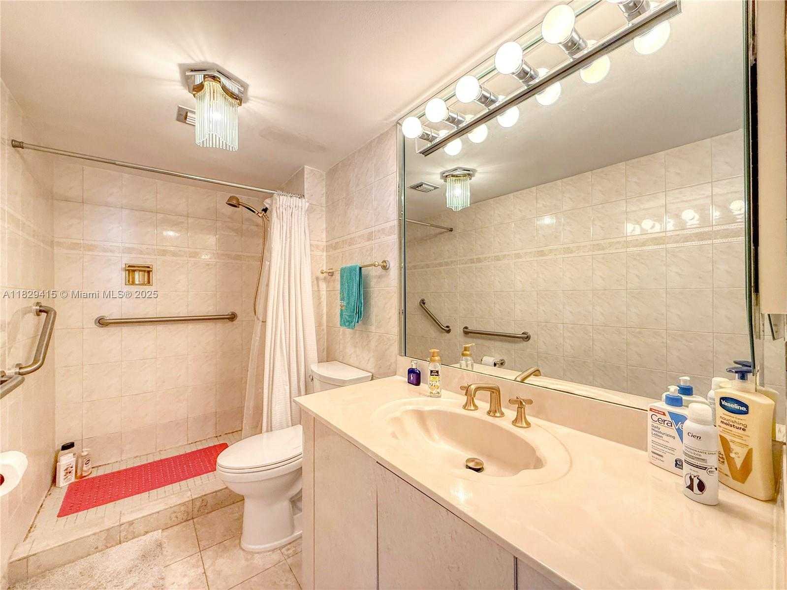 Small Image of 5701 COLLINS AVE #417, Miami Beach Number 13