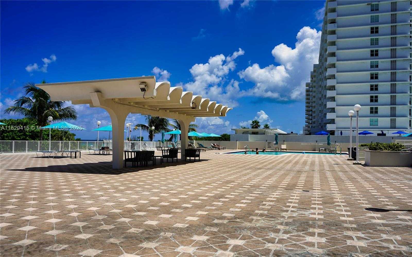 Small Image of 5701 COLLINS AVE #417, Miami Beach Number 18