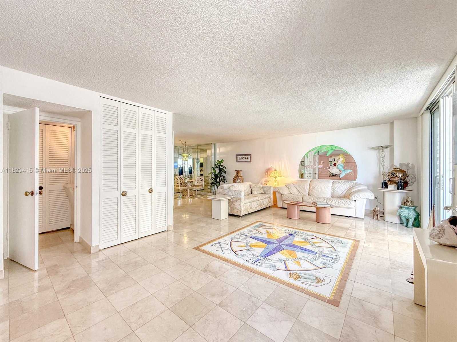 Small Image of 5701 COLLINS AVE #417, Miami Beach Number 3