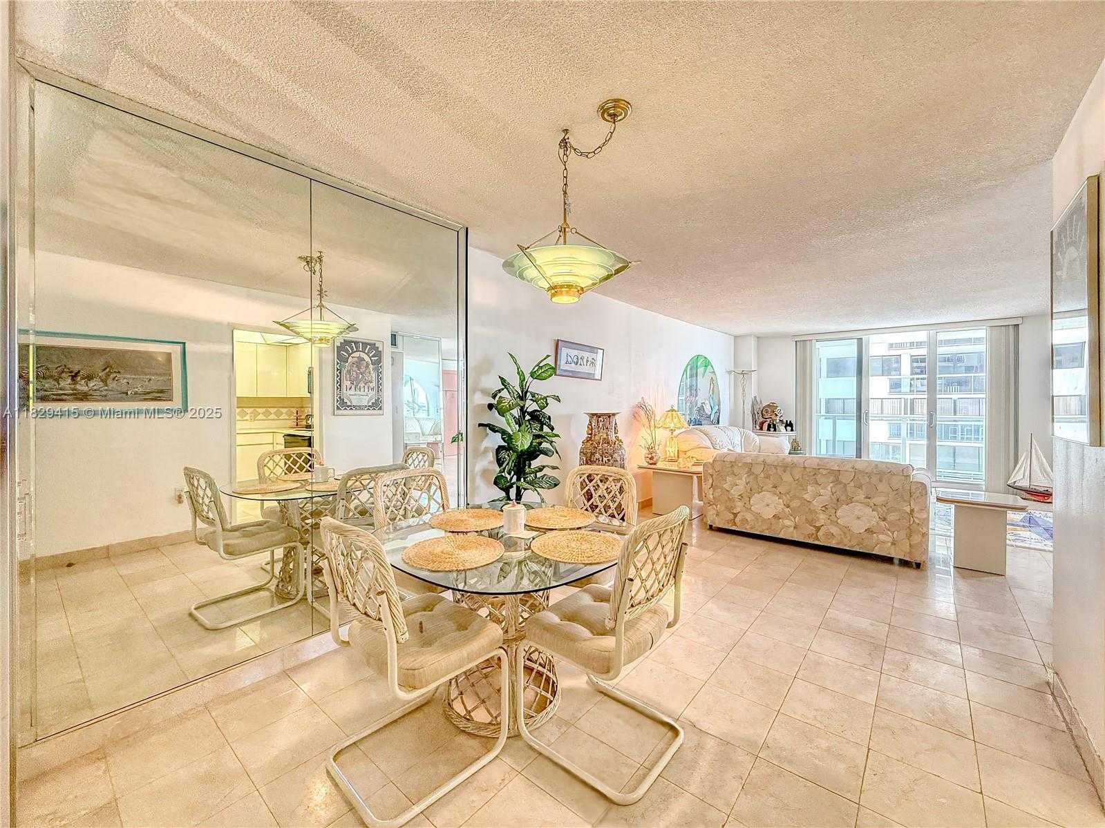 Small Image of 5701 COLLINS AVE #417, Miami Beach Number 4