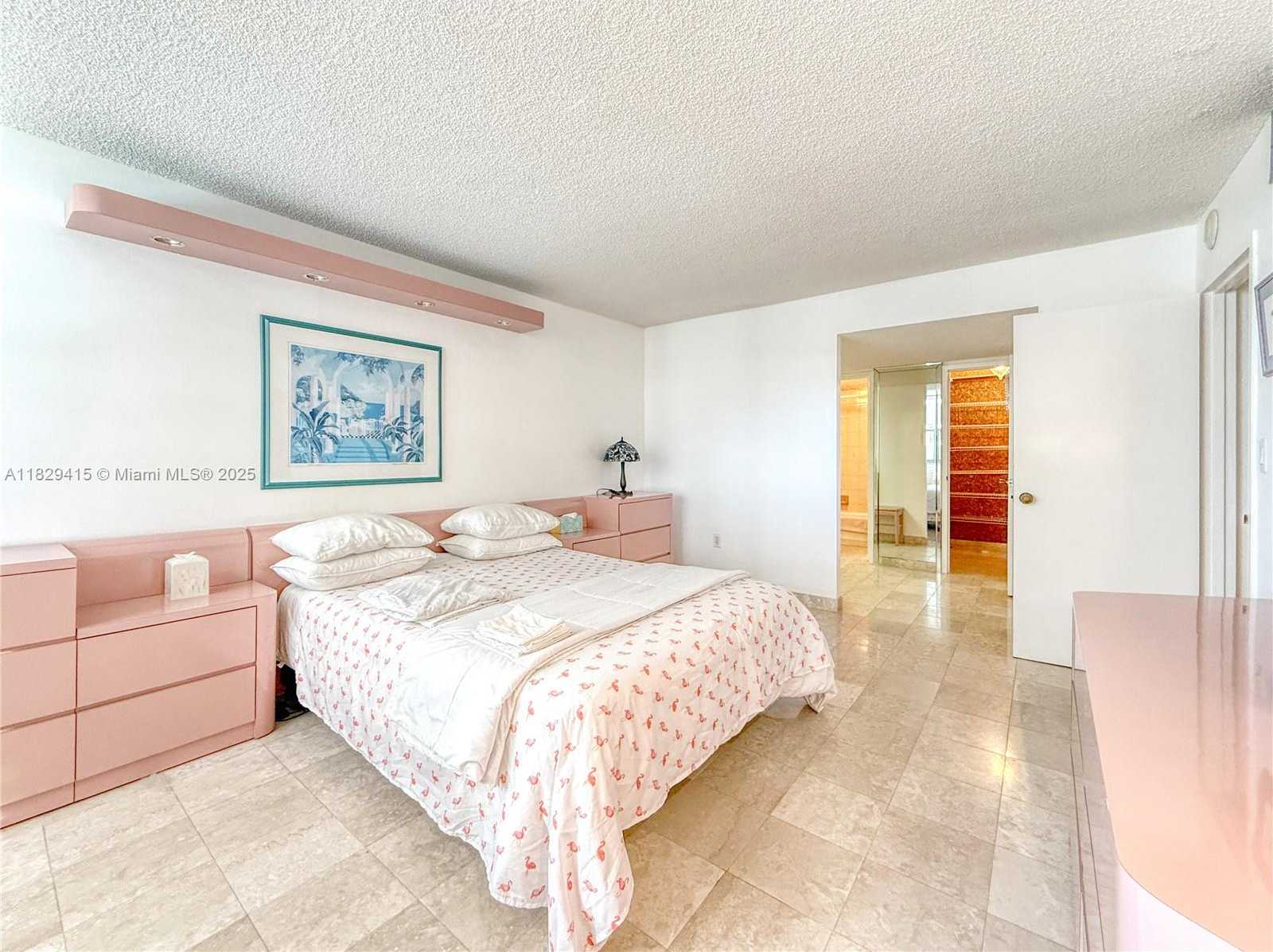 Small Image of 5701 COLLINS AVE #417, Miami Beach Number 8