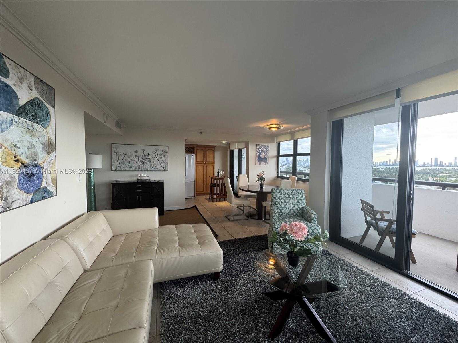 Small Image of 2555 COLLINS AVE #2002, Miami Beach Number 16
