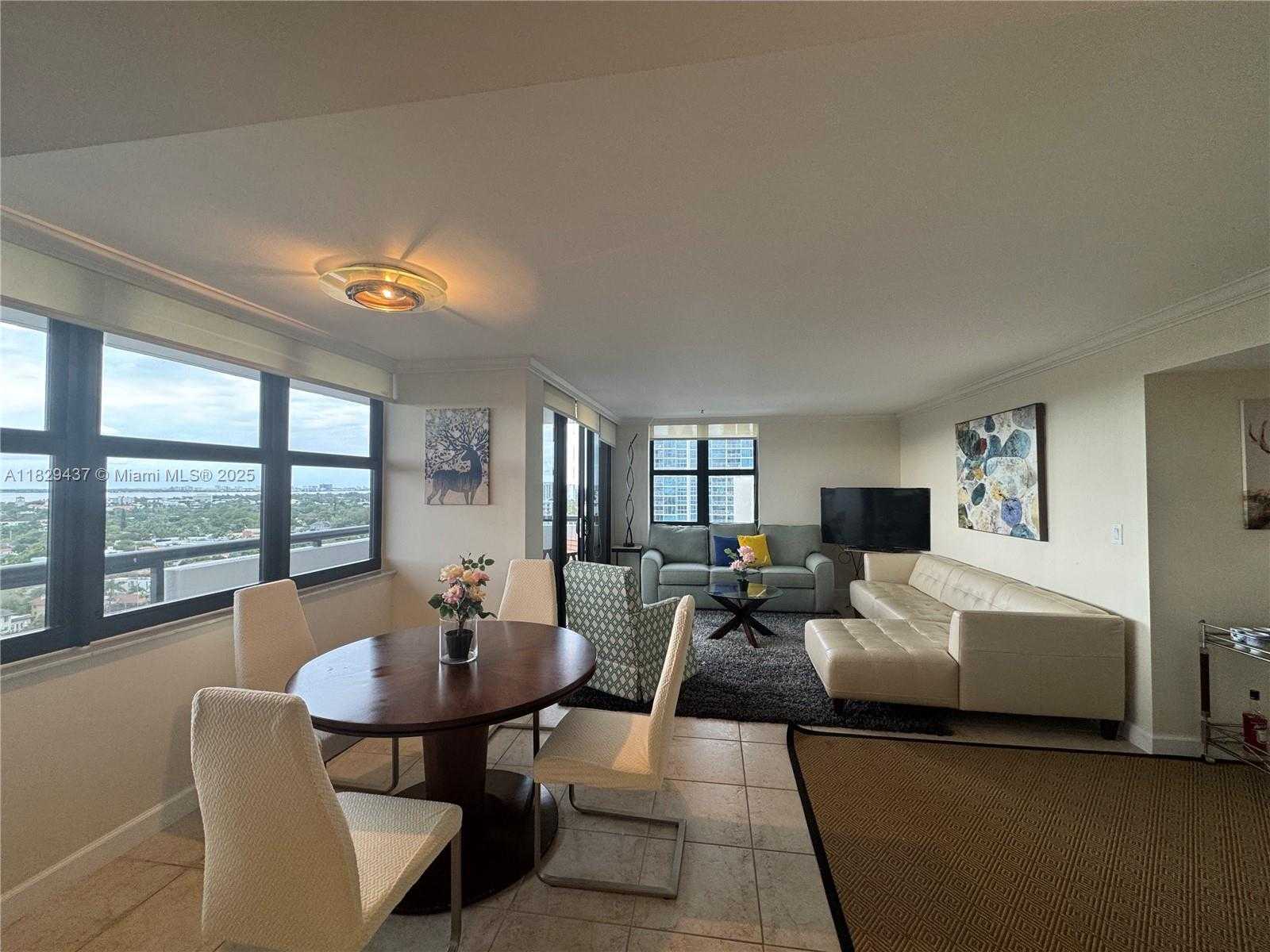 Small Image of 2555 COLLINS AVE #2002, Miami Beach Number 24