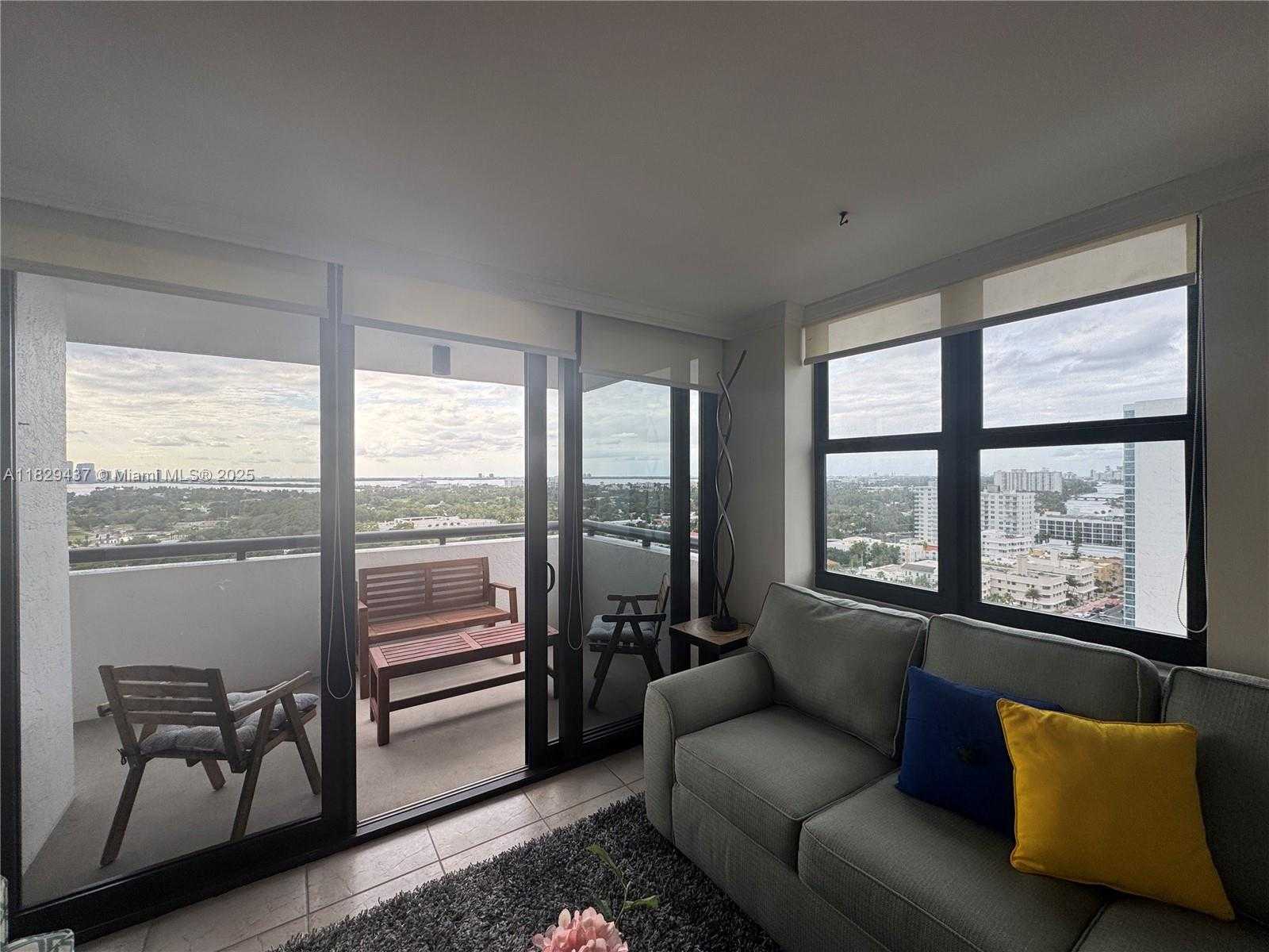 Small Image of 2555 COLLINS AVE #2002, Miami Beach Number 26