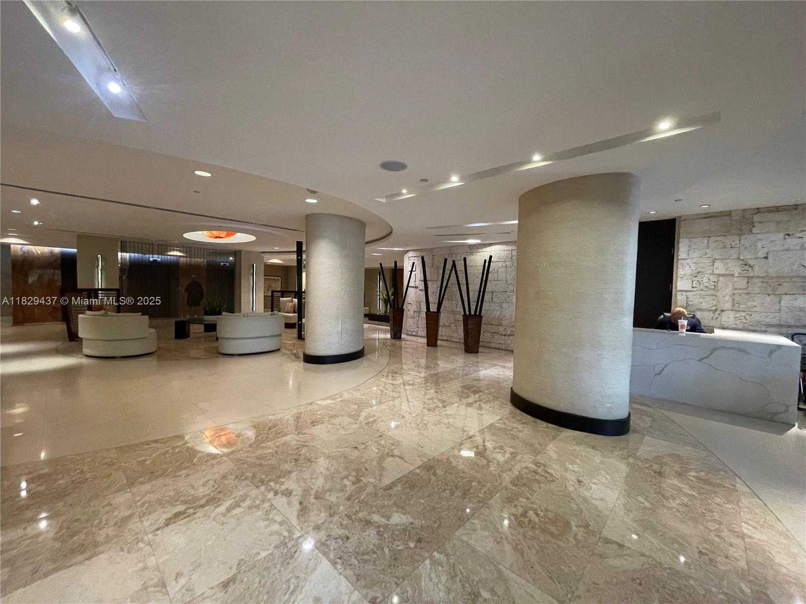 Small Image of 2555 COLLINS AVE #2002, Miami Beach Number 59