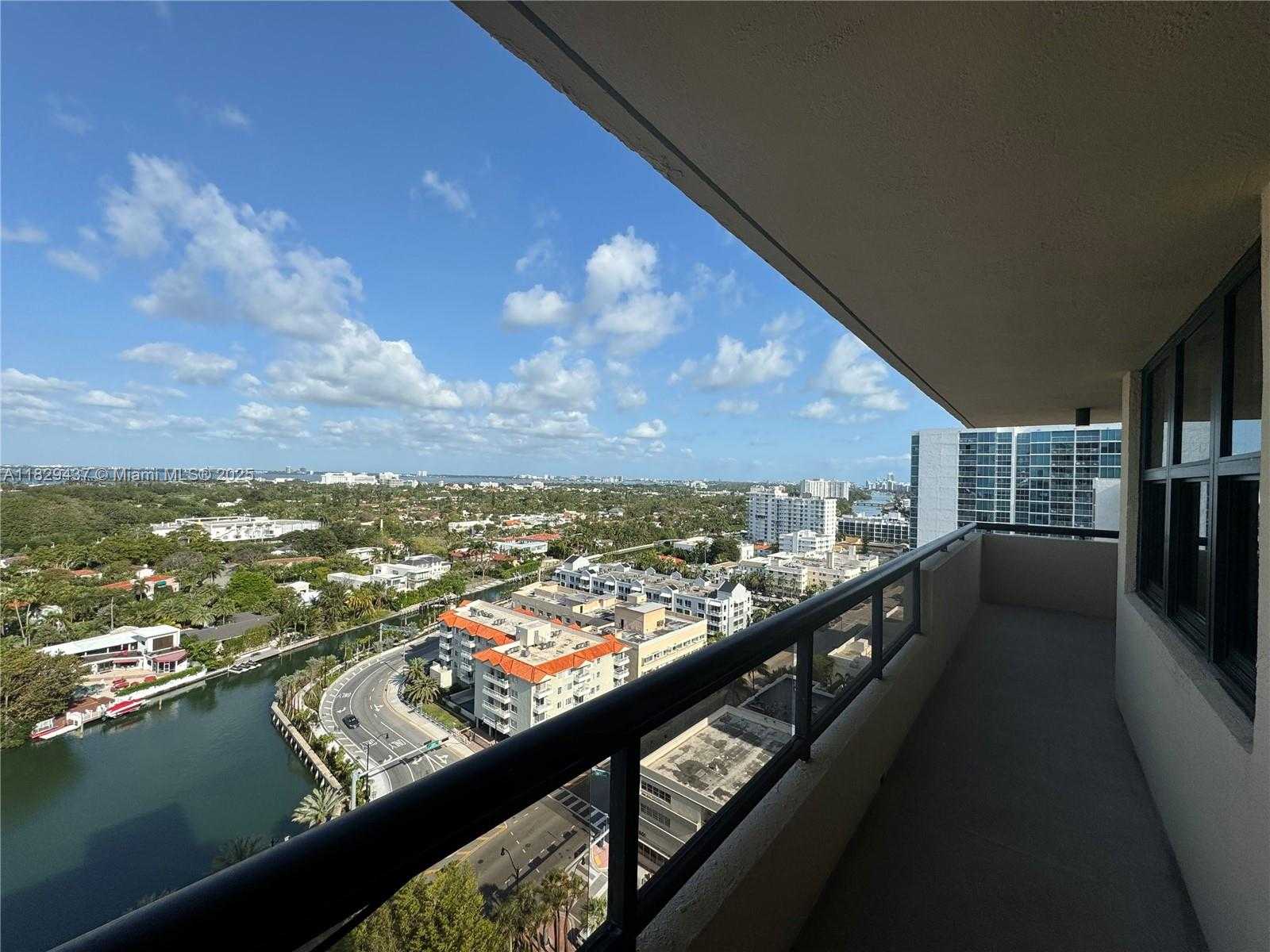 Small Image of 2555 COLLINS AVE #2002, Miami Beach Number 6