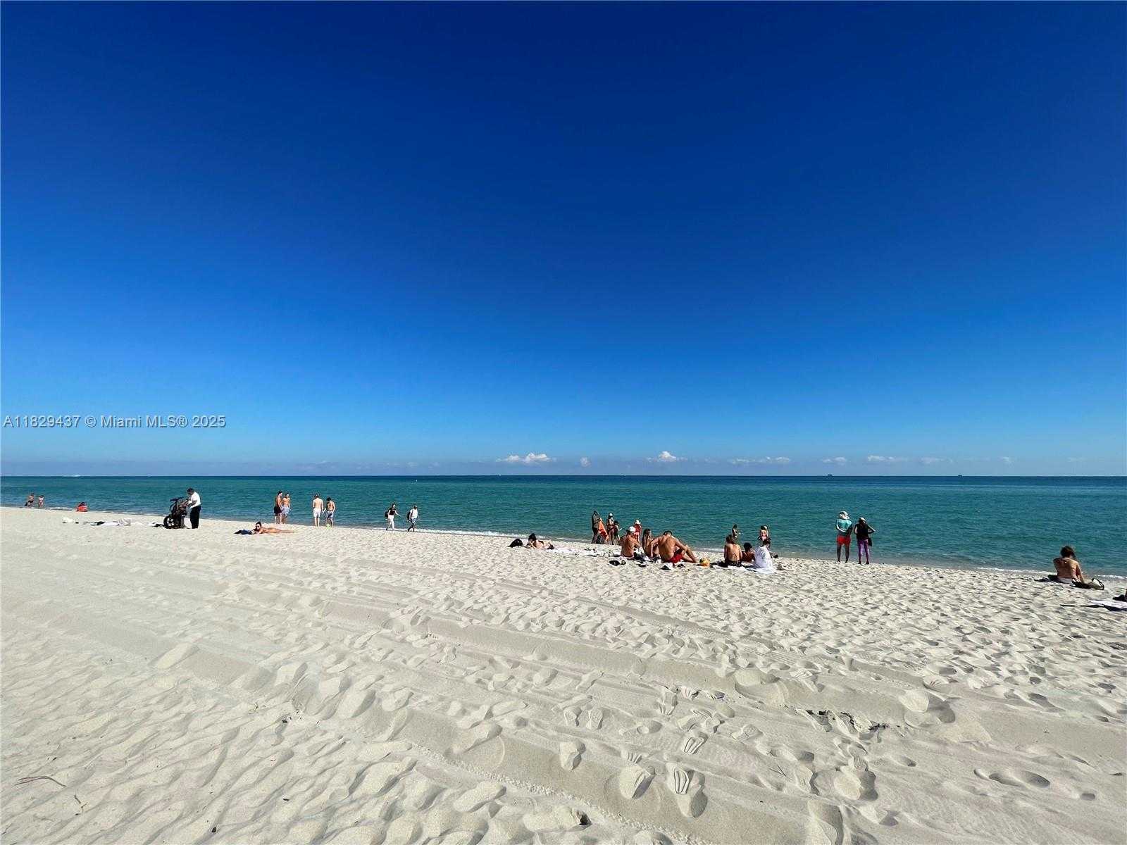 Small Image of 2555 COLLINS AVE #2002, Miami Beach Number 71