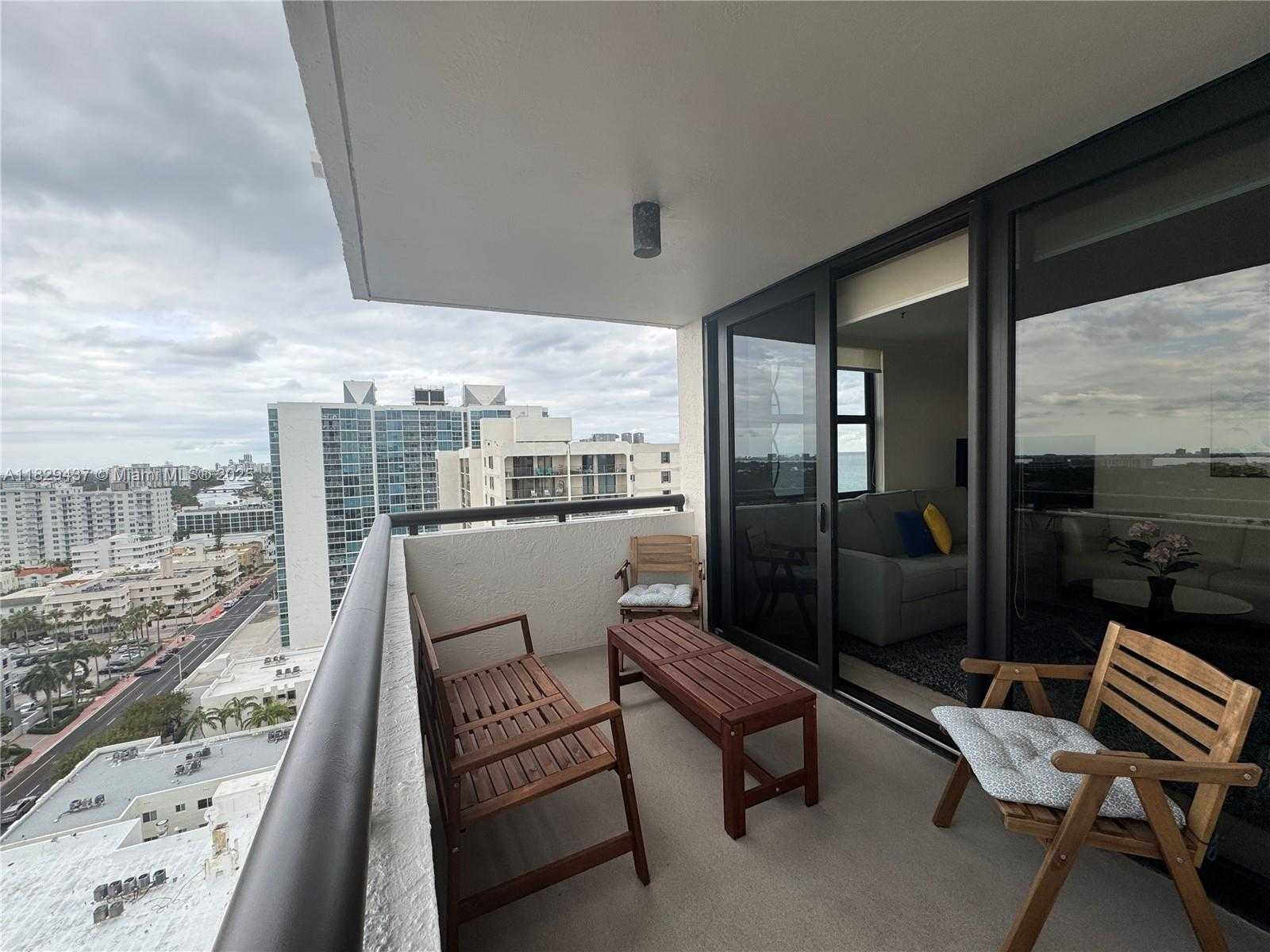 Small Image of 2555 COLLINS AVE #2002, Miami Beach Number 8