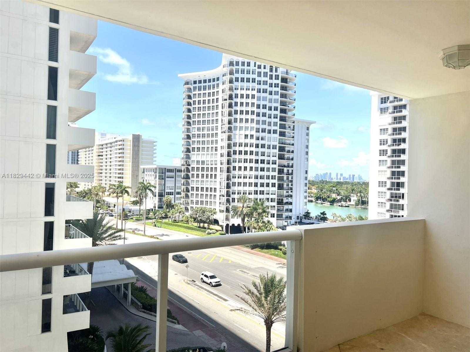 Small Image of 5757 COLLINS AVE #803, Miami Beach Number 12