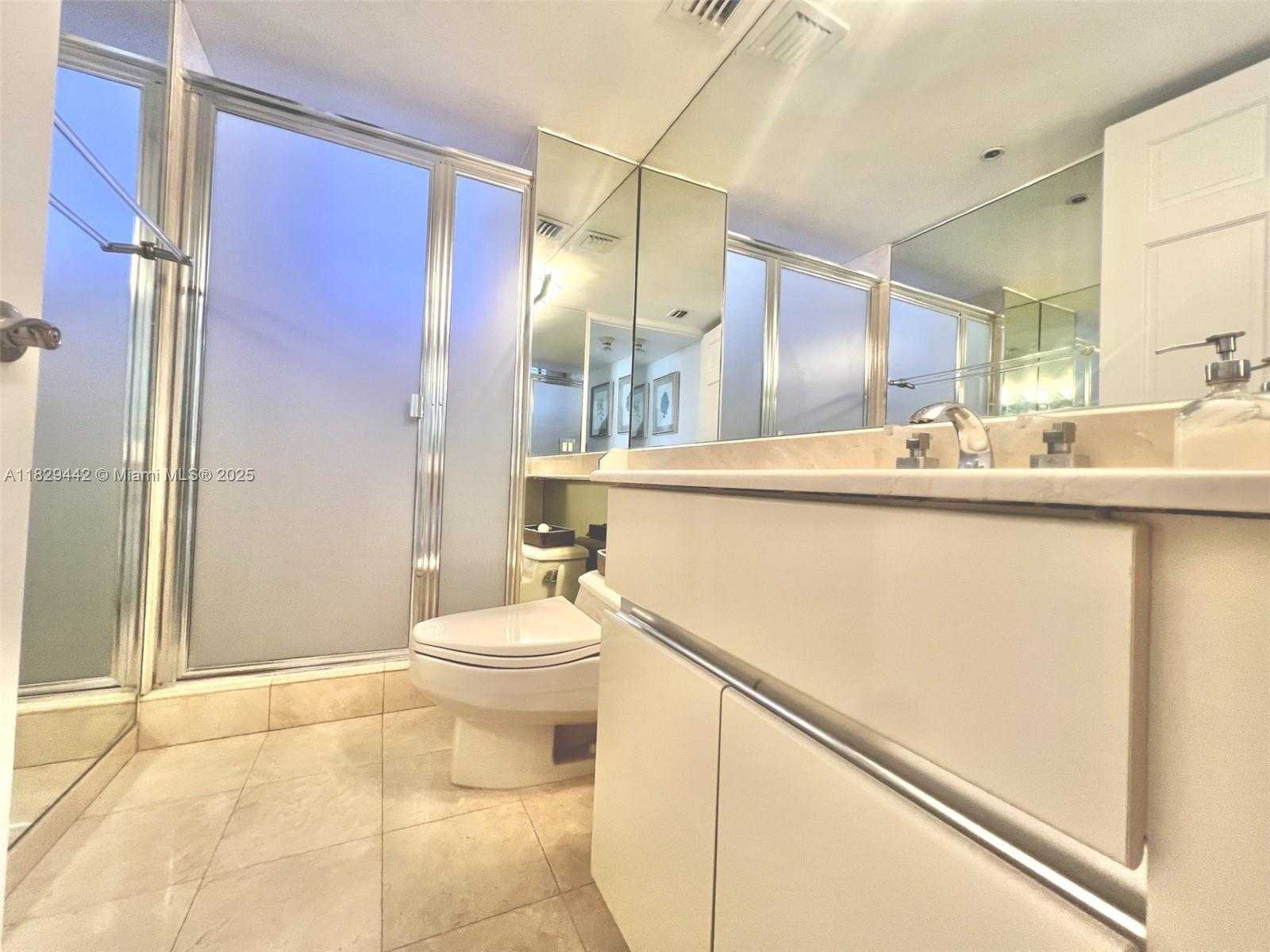 Small Image of 5757 COLLINS AVE #803, Miami Beach Number 16