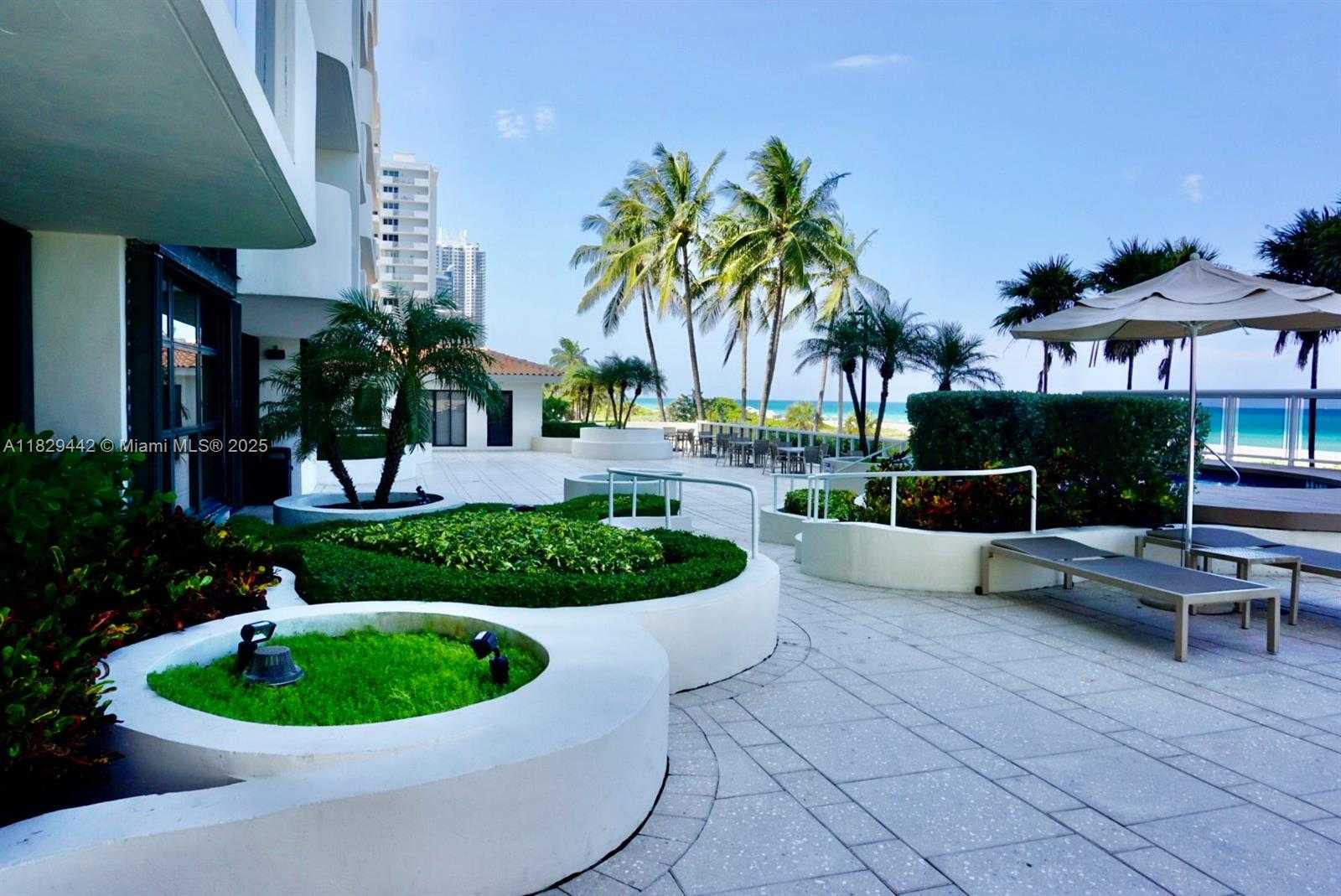 Small Image of 5757 COLLINS AVE #803, Miami Beach Number 25