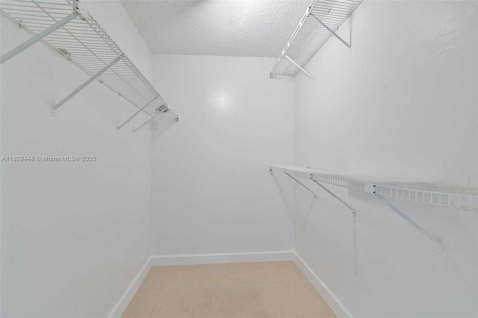 Small Image of 9375 FONTAINEBLEAU BLVD #L420, Miami Number 18