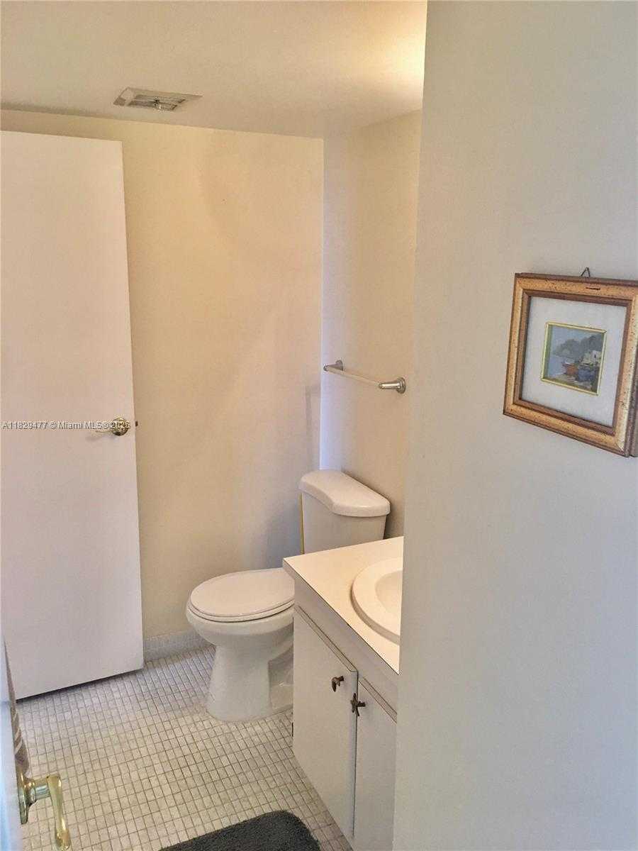 Small Image of 20379 WEST COUNTRY CLUB DR #1737, Aventura Number 13