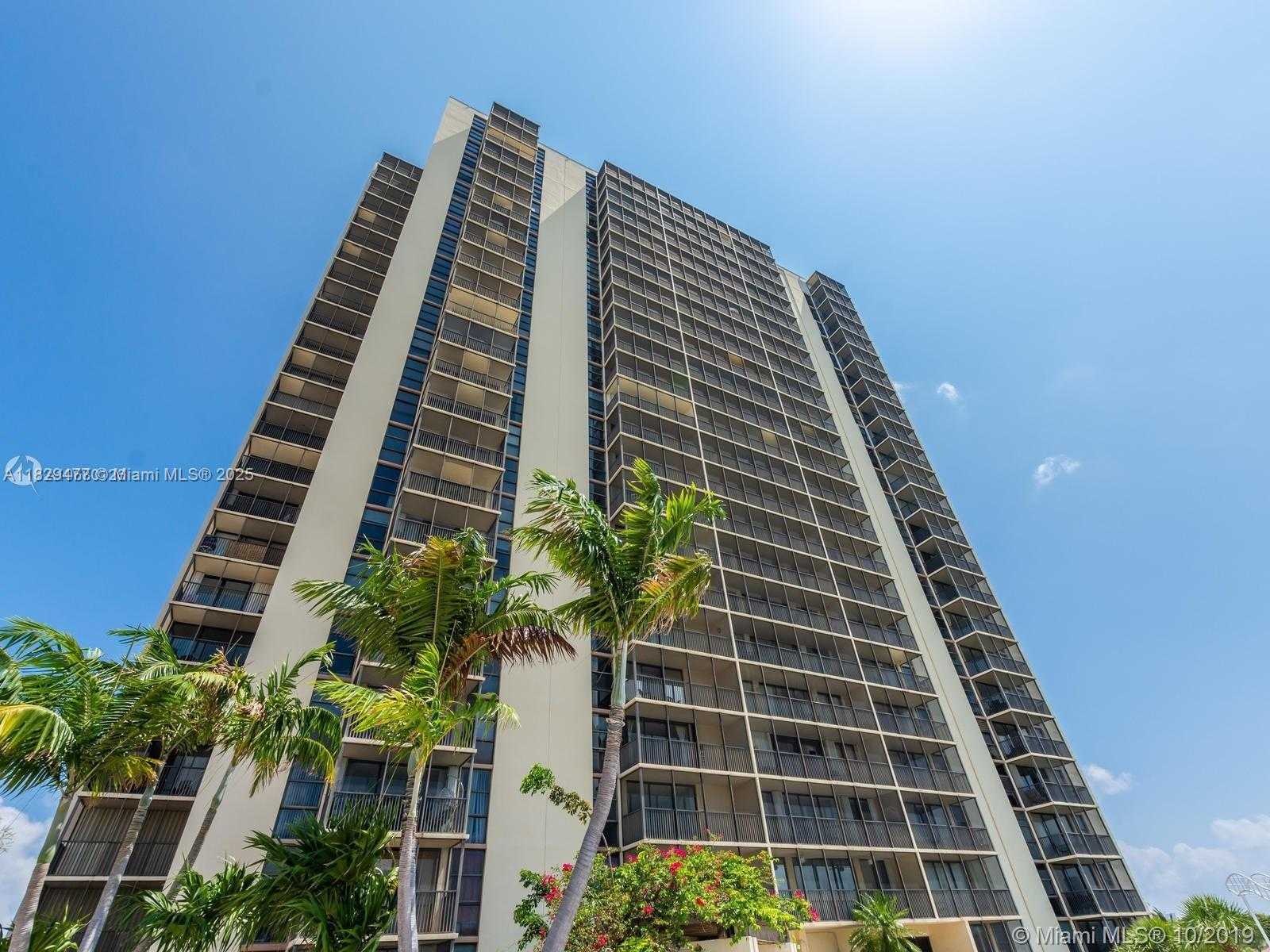 Small Image of 20379 WEST COUNTRY CLUB DR #1737, Aventura Number 26
