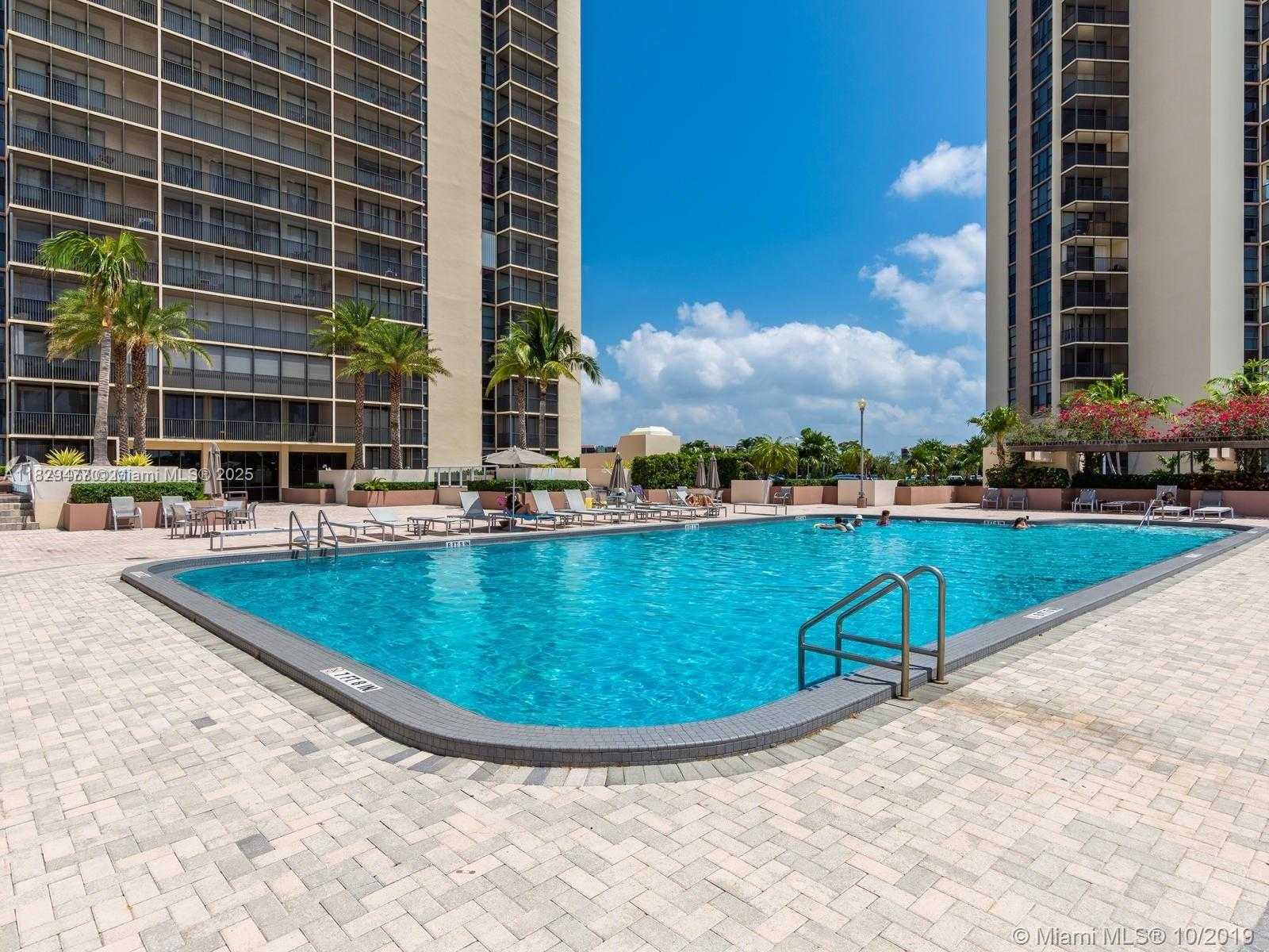 Small Image of 20379 WEST COUNTRY CLUB DR #1737, Aventura Number 27