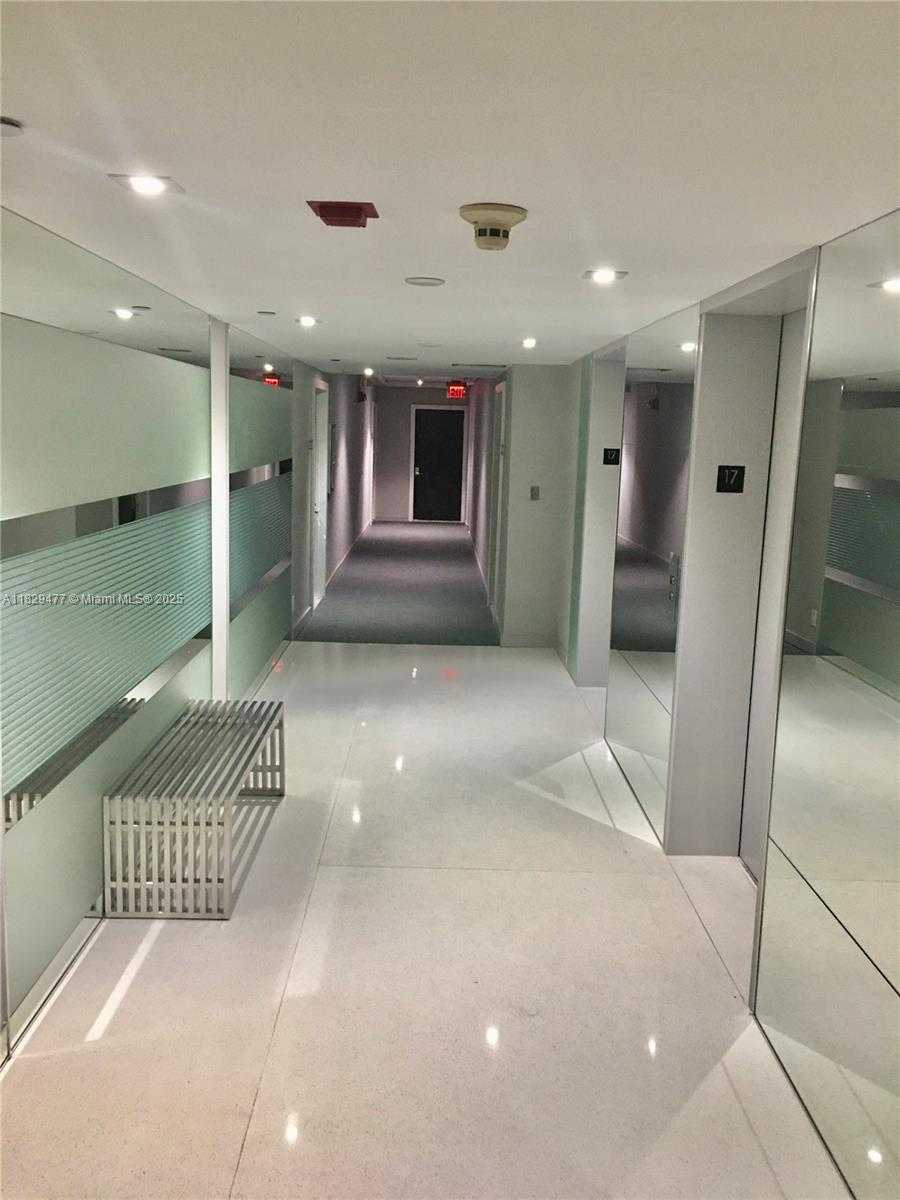 Small Image of 20379 WEST COUNTRY CLUB DR #1737, Aventura Number 34