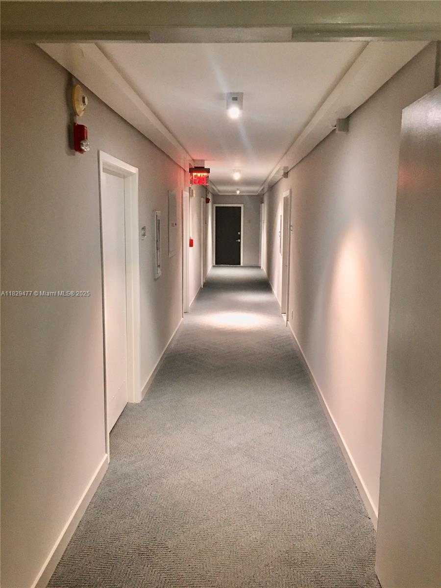 Small Image of 20379 WEST COUNTRY CLUB DR #1737, Aventura Number 35