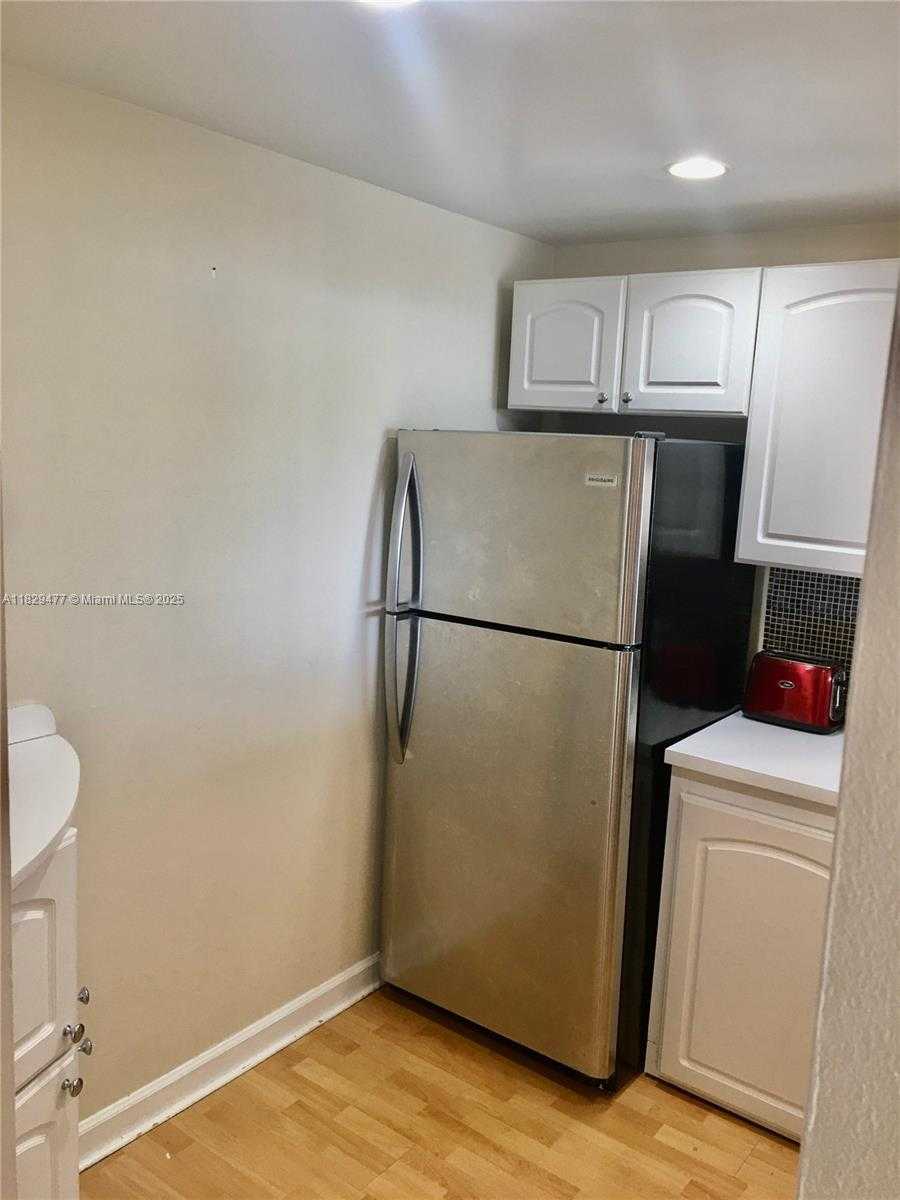 Small Image of 20379 WEST COUNTRY CLUB DR #1737, Aventura Number 5