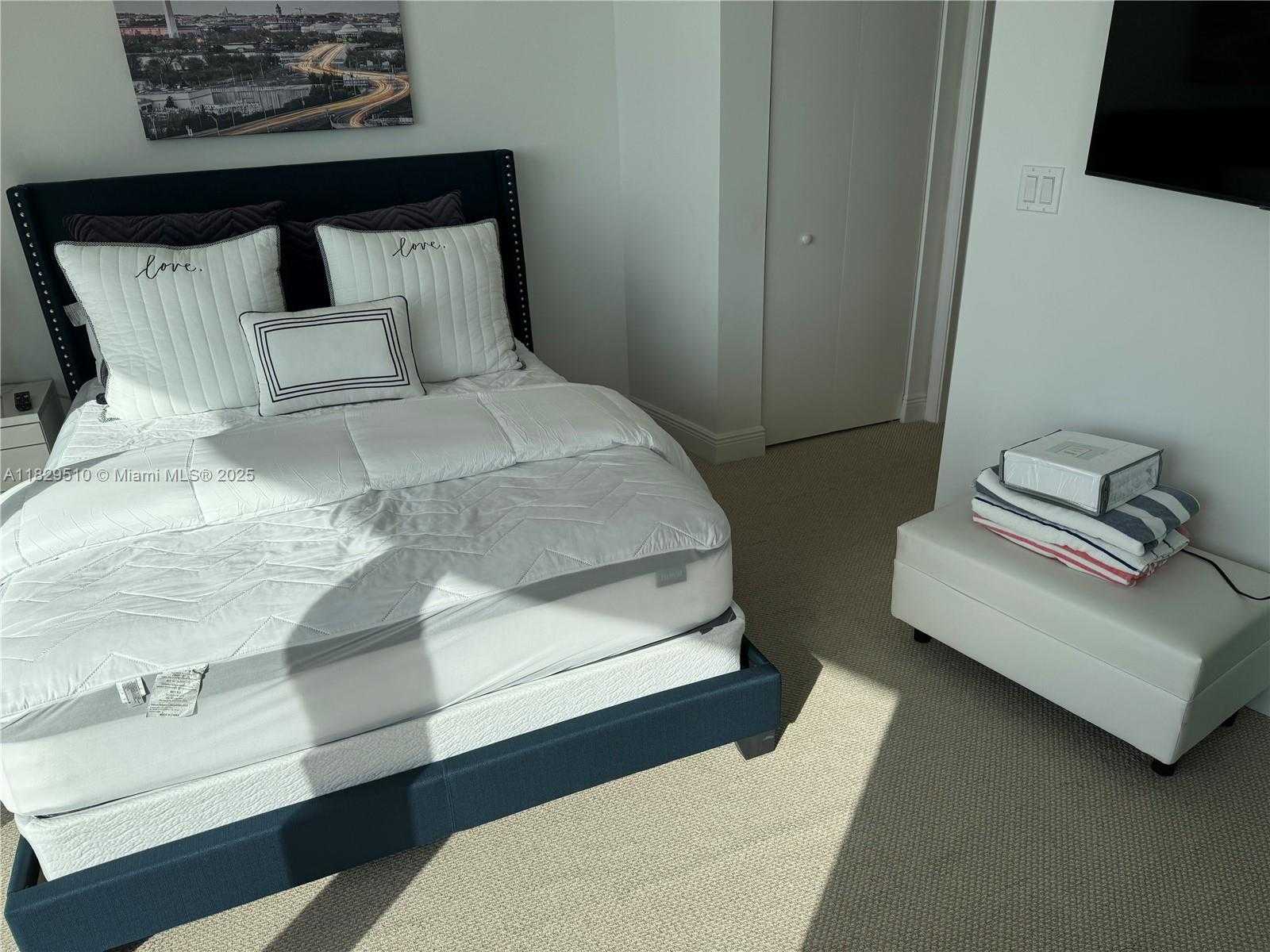 Small Image of 1750 NORTH BAYSHORE DR #5114, Miami Number 18
