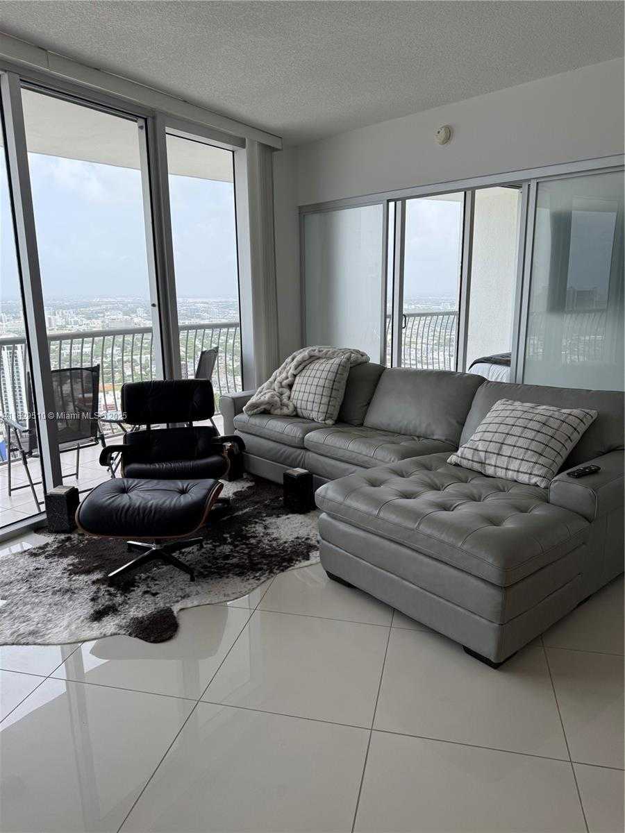 Small Image of 1750 NORTH BAYSHORE DR #5114, Miami Number 2