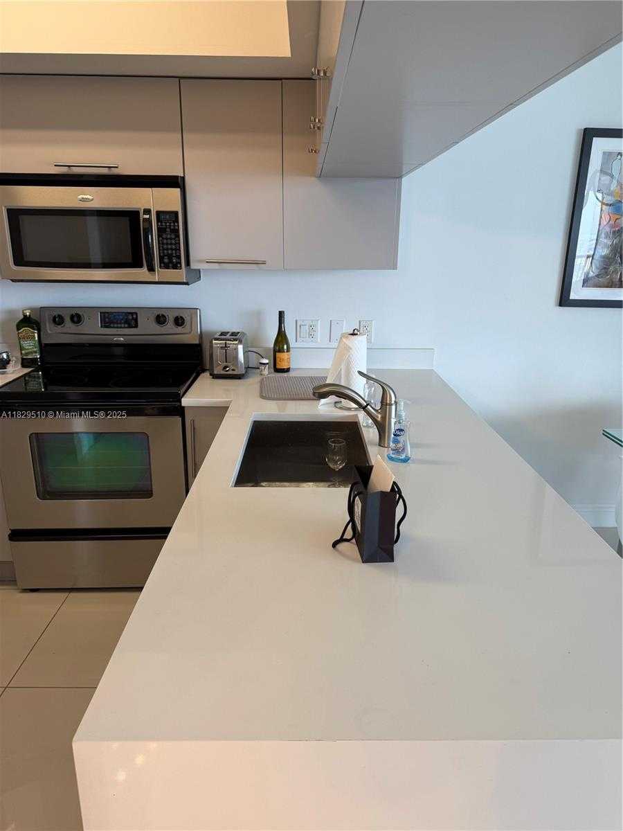 Small Image of 1750 NORTH BAYSHORE DR #5114, Miami Number 28