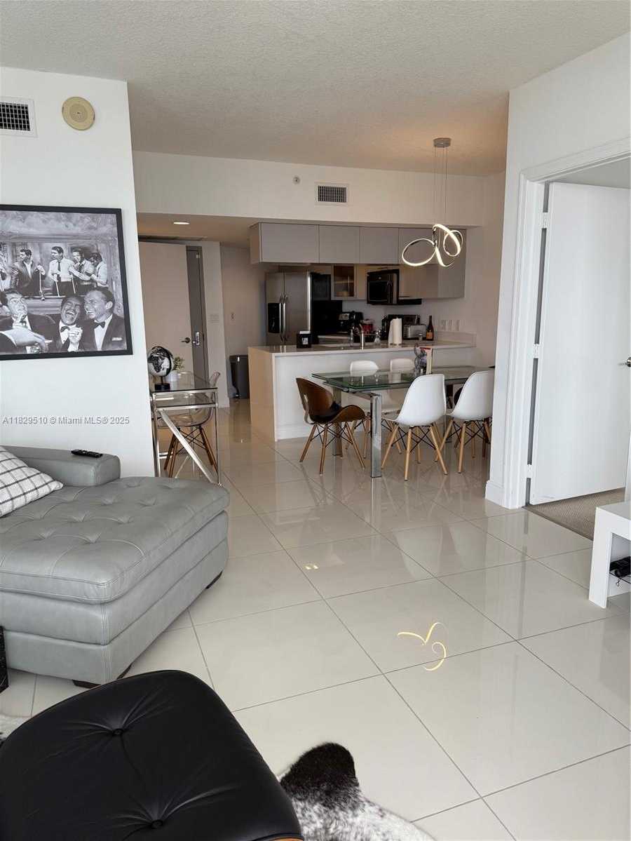 Small Image of 1750 NORTH BAYSHORE DR #5114, Miami Number 31