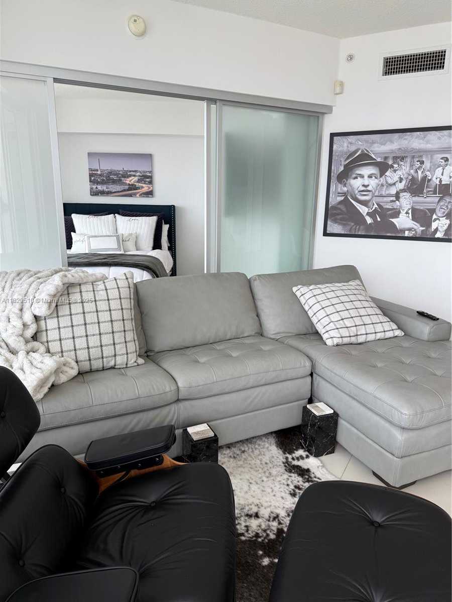 Small Image of 1750 NORTH BAYSHORE DR #5114, Miami Number 4