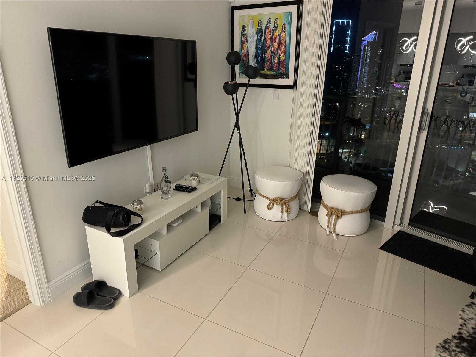 Small Image of 1750 NORTH BAYSHORE DR #5114, Miami Number 5