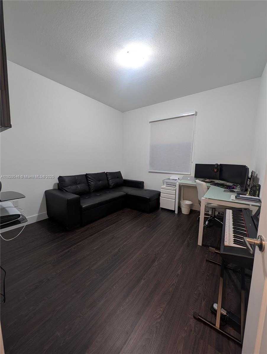 Small Image of 13648 SOUTH WEST 157TH CT, Miami Number 34