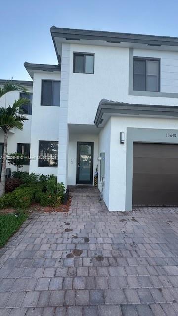 Small Image of 13648 SOUTH WEST 157TH CT, Miami Number 4