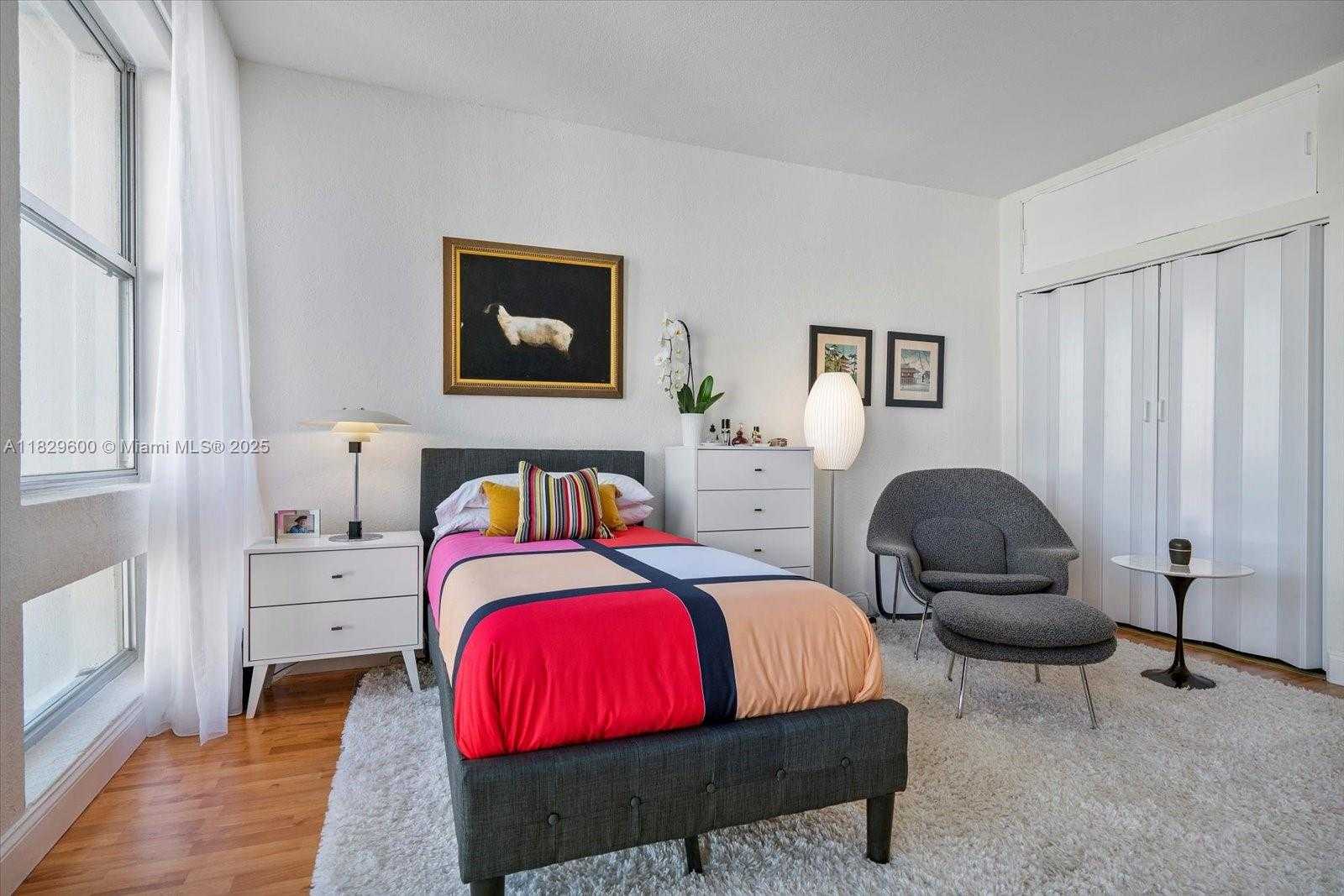 Small Image of 700 BILTMORE WAY #914, Coral Gables Number 6