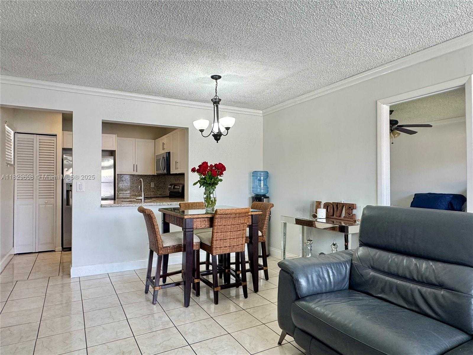Small Image of 14911 SOUTH WEST 104TH ST #17-22, Miami Number 4
