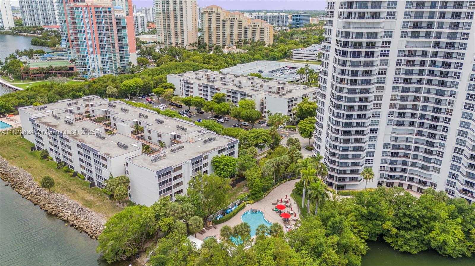 Small Image of 3350 NORTH EAST 192ND ST #1L-B, Aventura Number 25