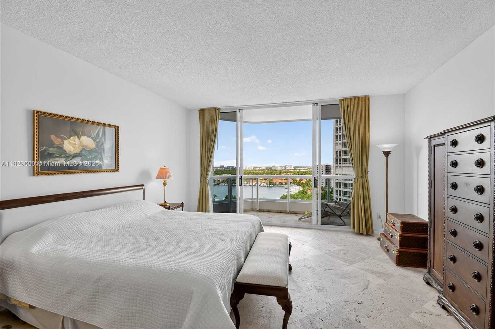 Small Image of 21150 POINT PL #1505, Aventura Number 16