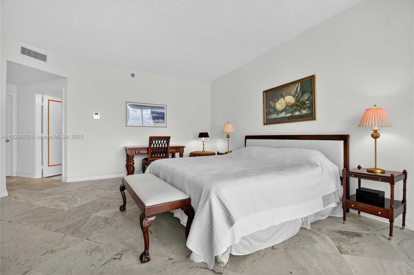 Small Image of 21150 POINT PL #1505, Aventura Number 18