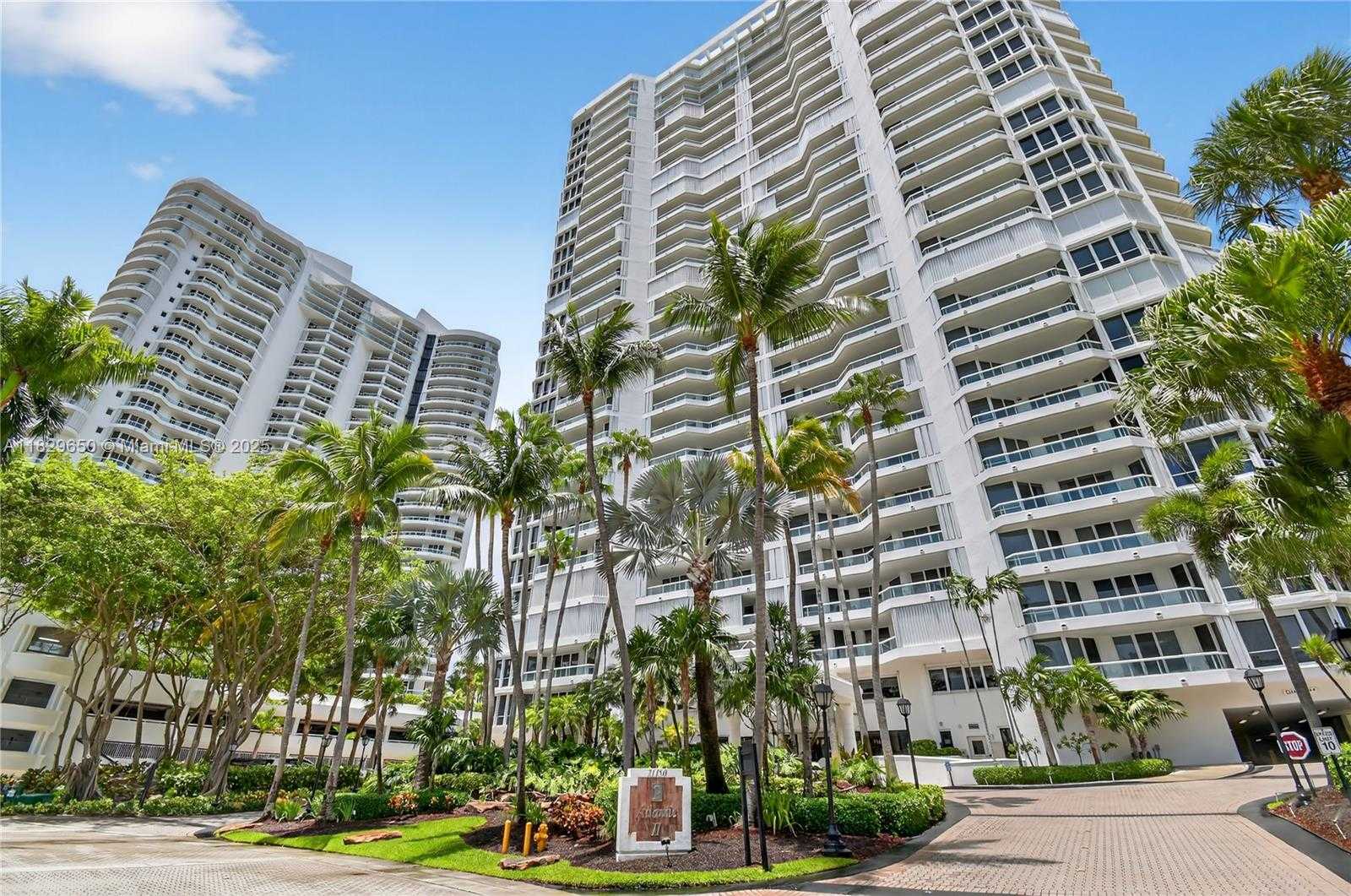 Small Image of 21150 POINT PL #1505, Aventura Number 40