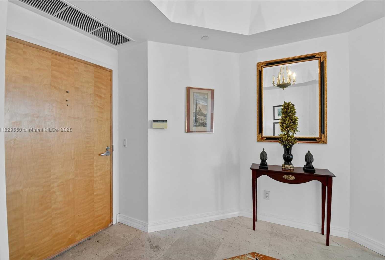 Small Image of 21150 POINT PL #1505, Aventura Number 43