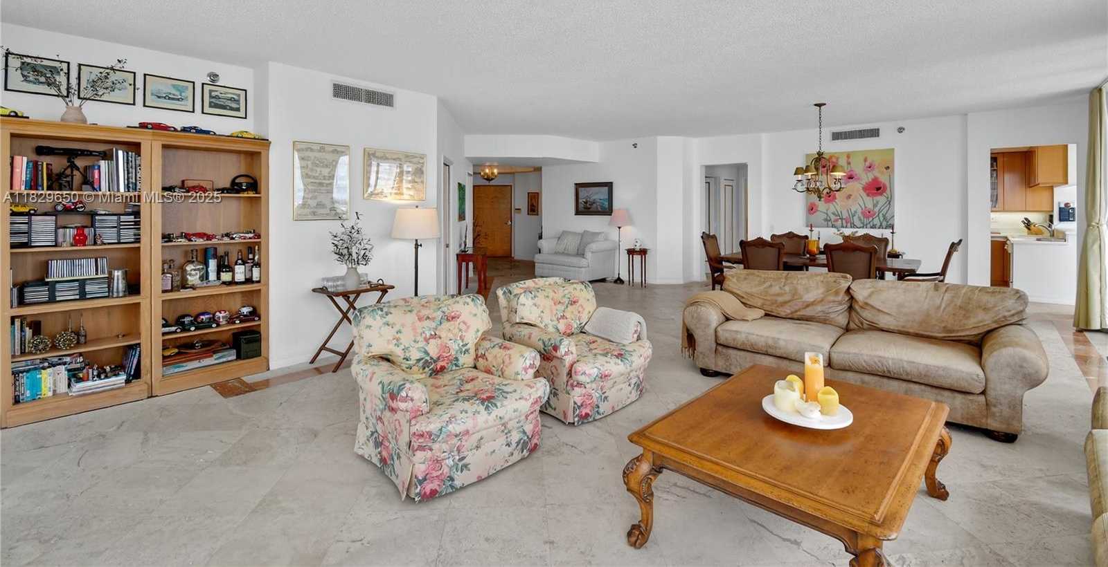 Small Image of 21150 POINT PL #1505, Aventura Number 7