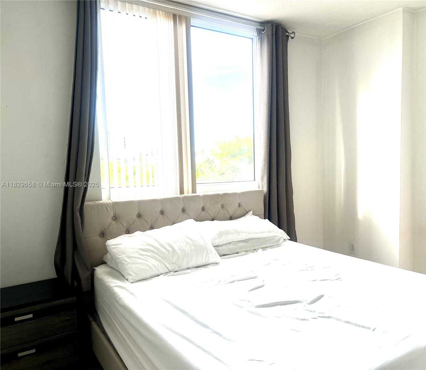 Small Image of 2775 NORTH EAST 187TH ST #202, Aventura Number 13